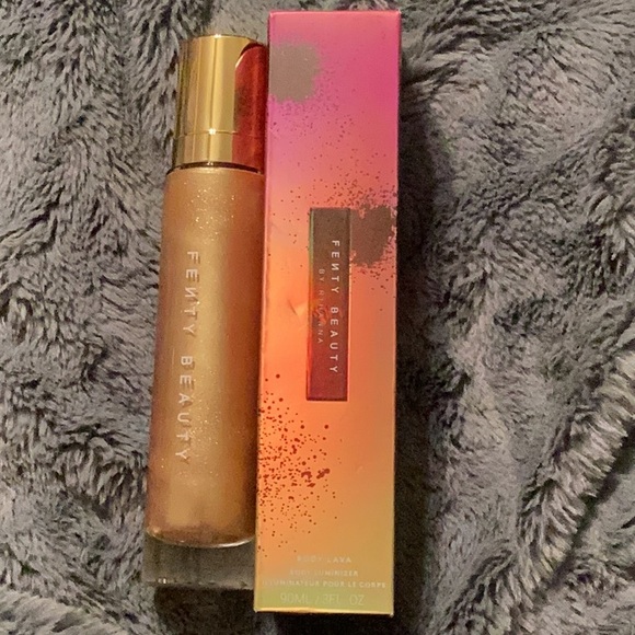 Fenty Trophy Wife Body Lava - Picture 2 of 6